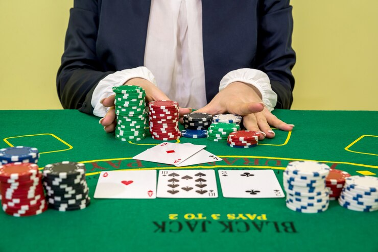 Make money playing baccarat on online casino